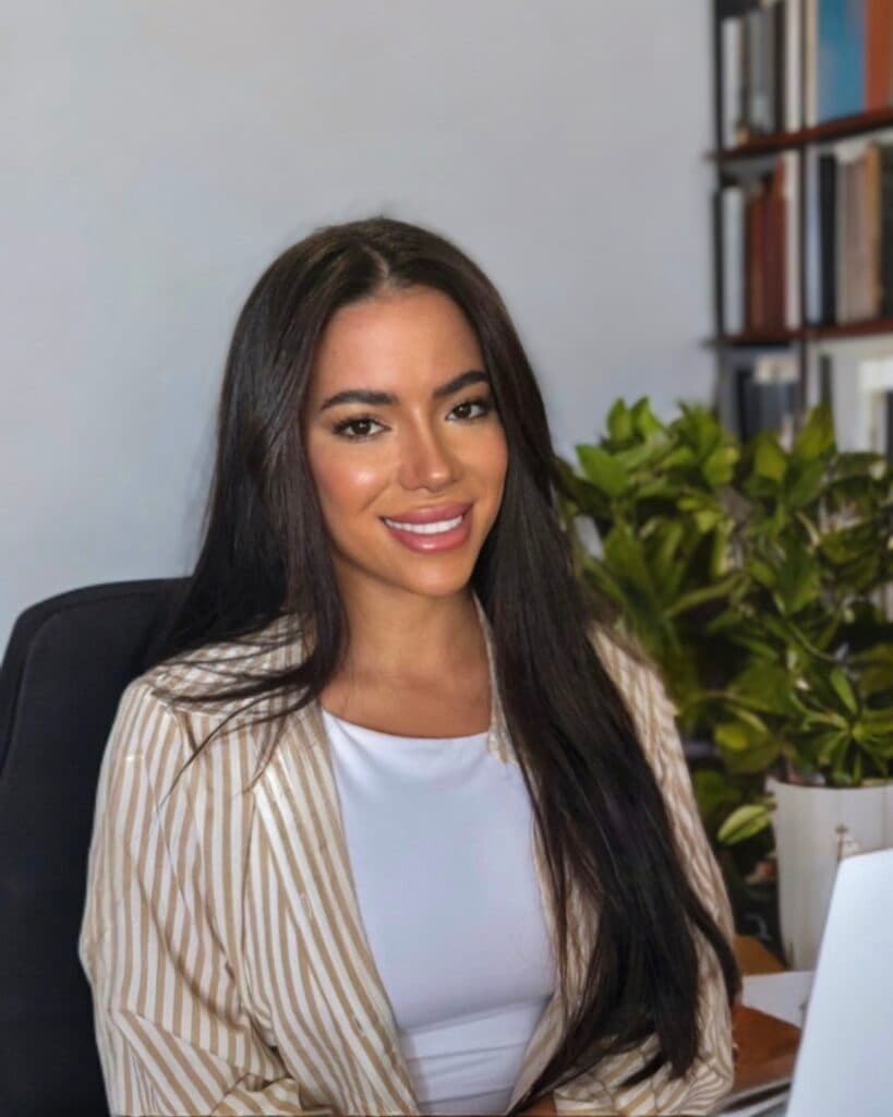 Portrait of Kisbel Blanco, founder of Colorin AI